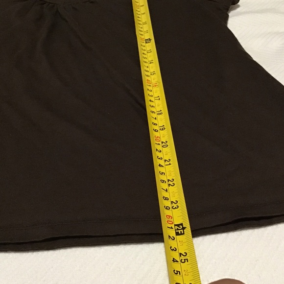 St. John's Bay Dark Brown V-Neck Short Sleeve Tee Size L - Picture 4 of 4